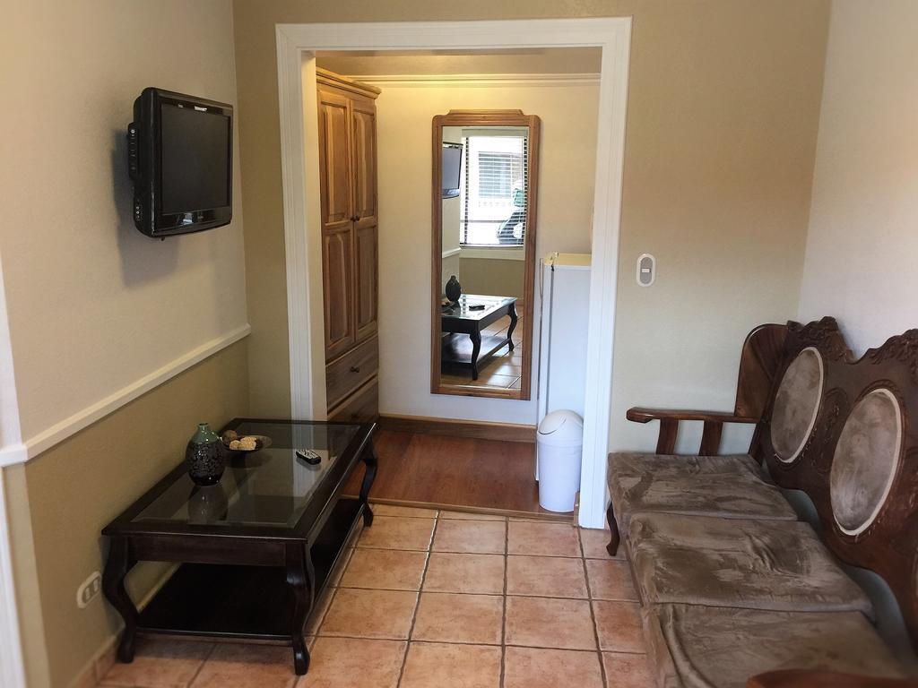 Prado Inn & Suites San Jose  Luaran gambar